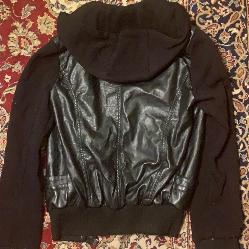 Leather jacket - Picture 4 of 4